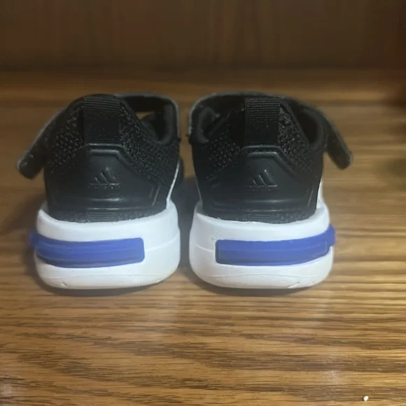 Toddler Adidas Shoe, Racer TR23 Lightweight Slip On. 4K. Black/White Soles - Picture 5 of 10